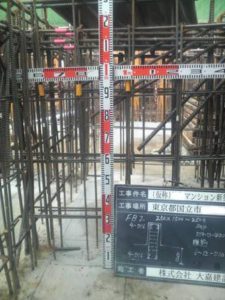 FB2 250×1500～2500 上端筋 4-D16 下端筋 4-D16 ｽﾀﾗｯﾌﾟ D13-□-@200 腹筋 12～6-D10